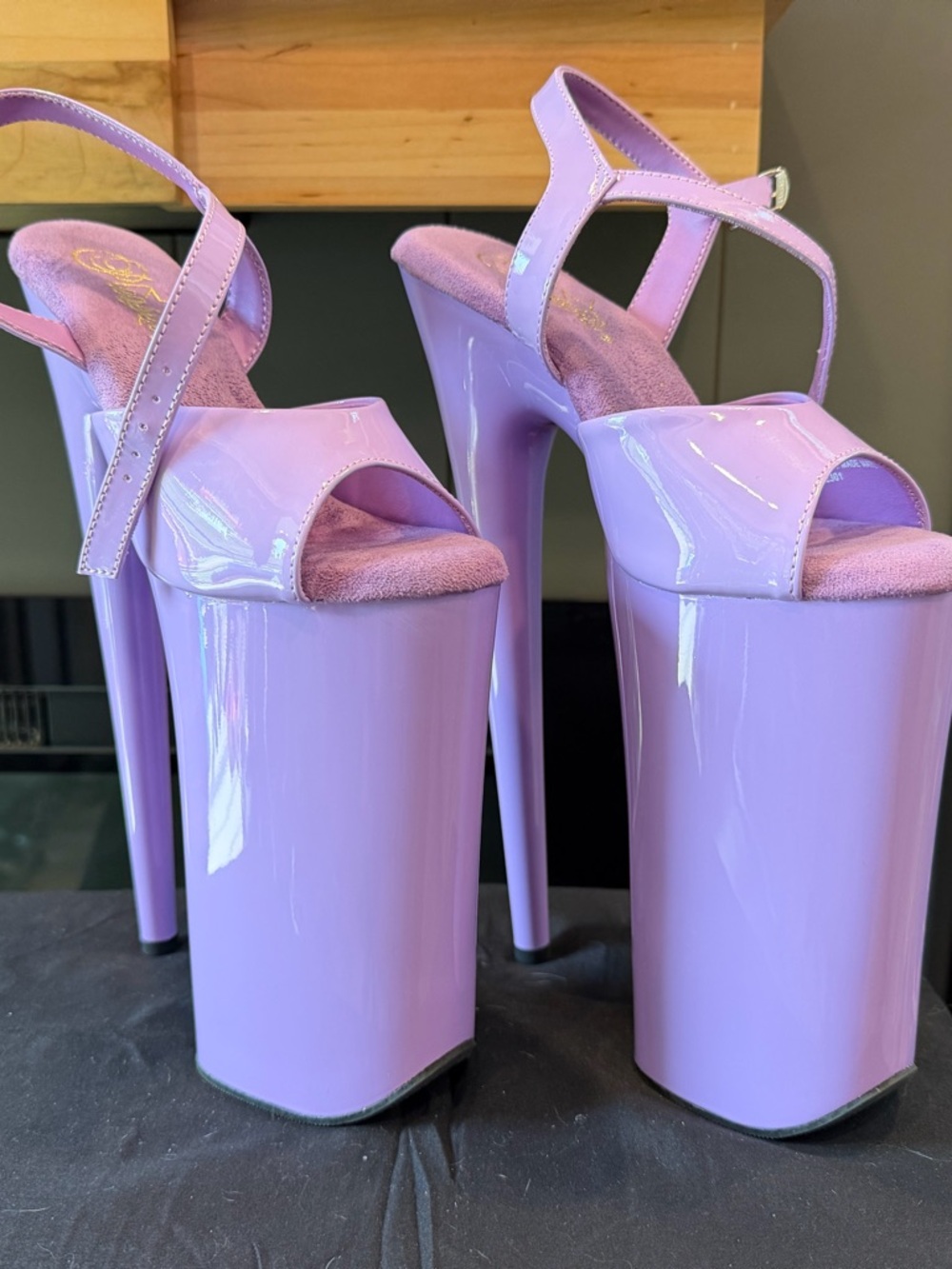 Pleaser Lavender Patent Platform Stiletto Sandals 10 inch heels!